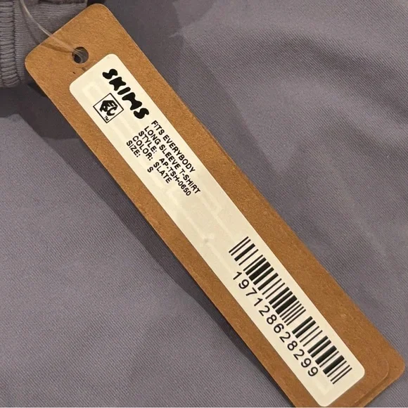 SKIMS FITS EVERYBODY LONG SLEEVE T-SHIRT Slate  SIZE S Small NEW NWT - Picture 2 of 3